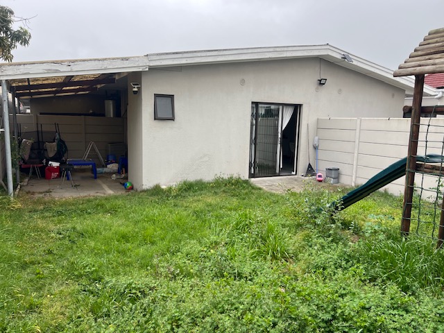 2 Bedroom Property for Sale in Churchill Estate Western Cape
